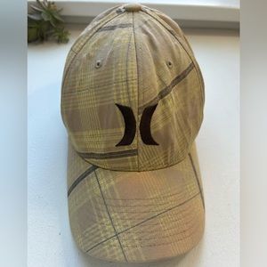 Hurley Clexfit brown and tan plaid baseball hat cap embroidered